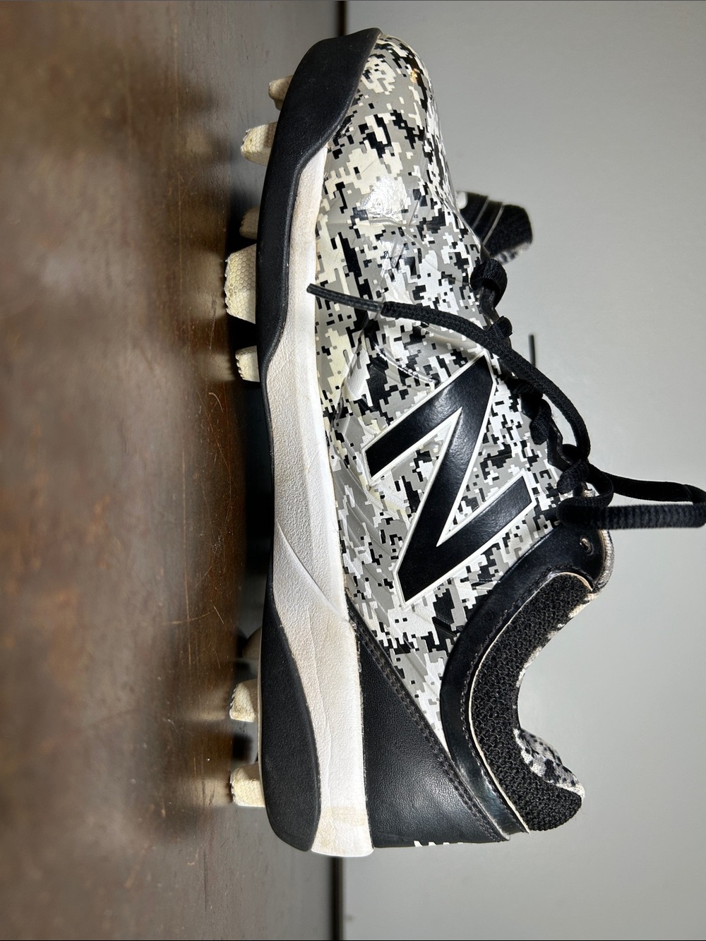 New Balance 4040v5 Turf Trainers Gray,Black, White Camo Baseball Cleats Size 5.5 - Picture 5 of 13